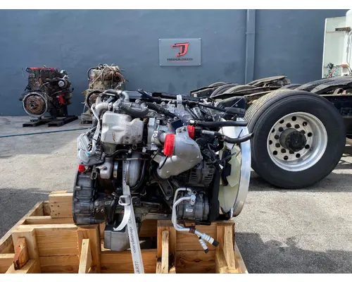 MITSUBISHI F1C 3.0 Engine Assembly