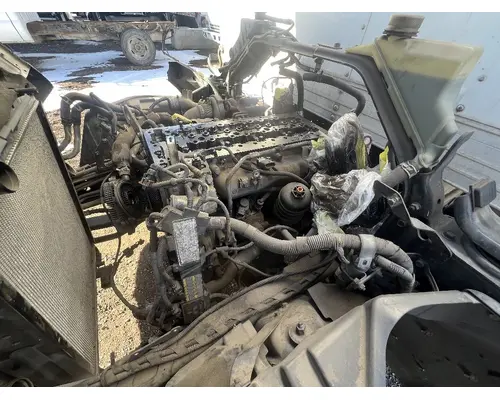 MITSUBISHI FE180 Cylinder Head