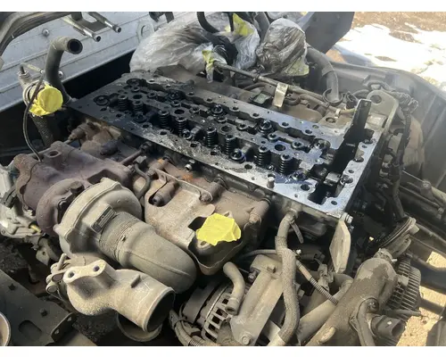 MITSUBISHI FE180 Engine Assembly