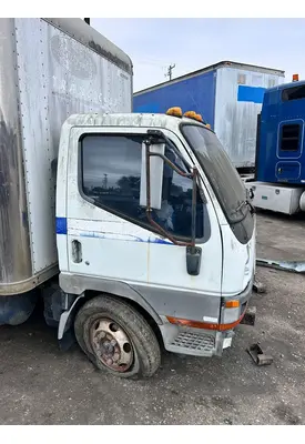 MITSUBISHI FUSO FE649 Cab