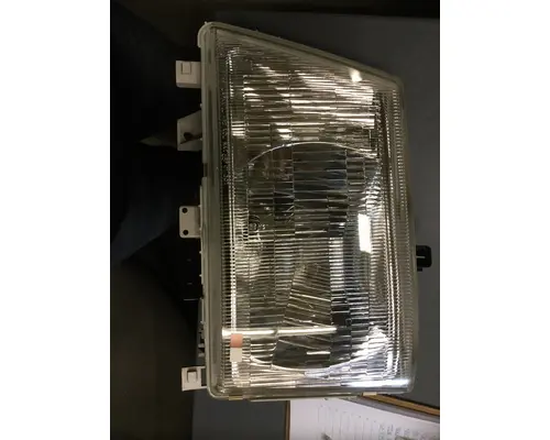 MITSUBISHI FUSO HEADLAMP