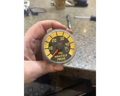 Gauges (all) MACK  Truck Salvage International Inc