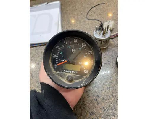 Gauges (all) MACK  Truck Salvage International Inc