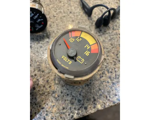 Gauges (all) MACK  Truck Salvage International Inc