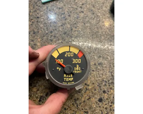 Gauges (all) MACK  Truck Salvage International Inc