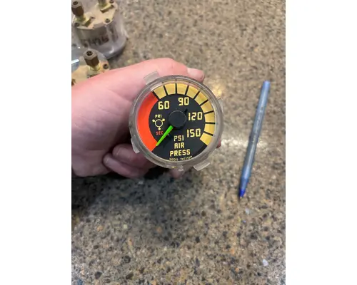 Gauges (all) MACK  Truck Salvage International Inc