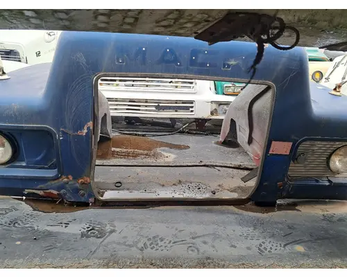 Hood MACK  Truck Salvage International Inc