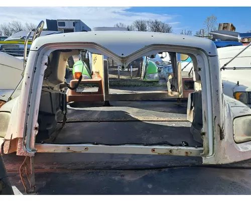 Hood MACK  Truck Salvage International Inc