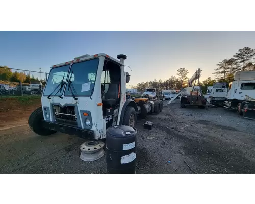 Hub MACK 1026744 Crest Truck Parts