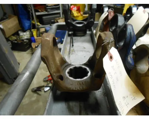 Universal Slip Yoke Mack 1610 Bobby Johnson Equipment Co., Inc.
