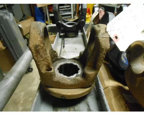 Universal Slip Yoke Mack 1610 Bobby Johnson Equipment Co., Inc.