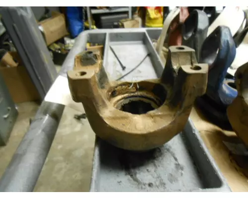 Universal Slip Yoke Mack 1650 Bobby Johnson Equipment Co., Inc.