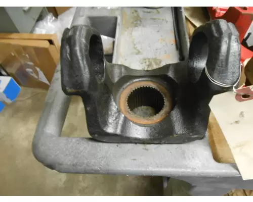 Universal Slip Yoke Mack 1710 Bobby Johnson Equipment Co., Inc.