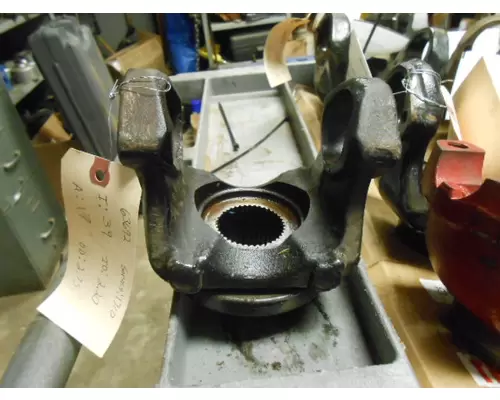 Universal Slip Yoke Mack 1710 Bobby Johnson Equipment Co., Inc.
