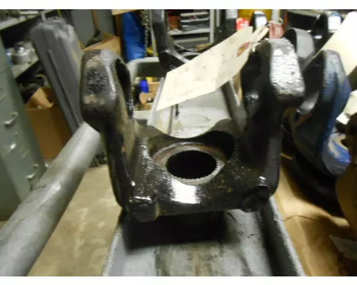 Universal Slip Yoke Mack 1710 Bobby Johnson Equipment Co., Inc.