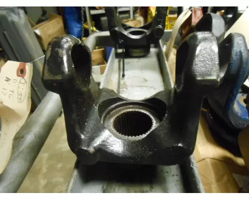 Universal Slip Yoke Mack 1710 Bobby Johnson Equipment Co., Inc.