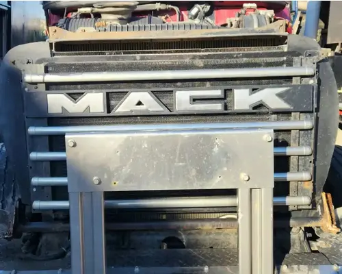 Mack 700 Air Conditioner Condenser
