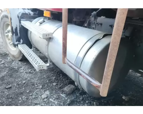 Mack 700 Fuel Tank