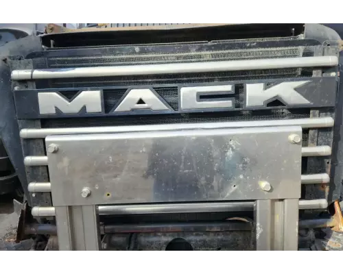 Mack 700 Grille