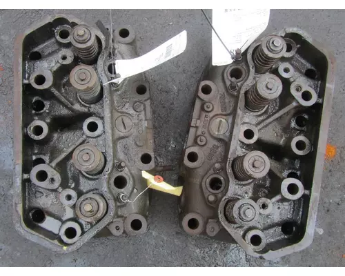 Mack 865 Cylinder Head