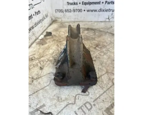 Mack AI 460 Engine Mounts