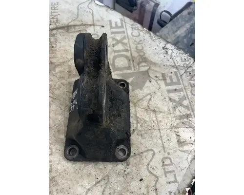 Mack AI 460 Engine Mounts