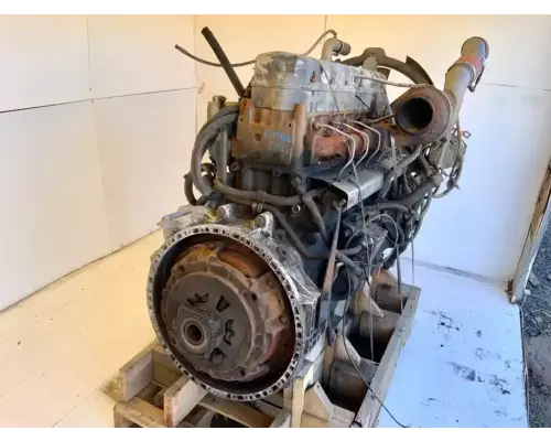 Mack AMI-370 Engine Assembly