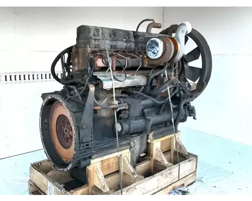 Mack AMI-370 Engine Assembly