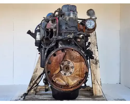 Mack AMI-370 Engine Assembly