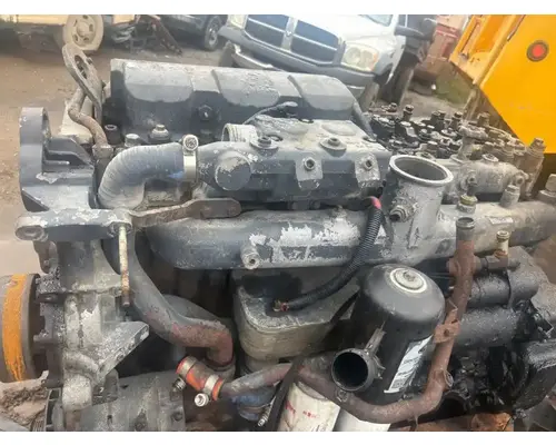 Mack AMI-370 Engine Assembly