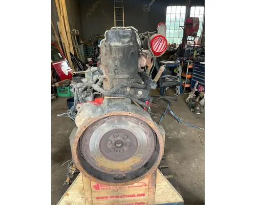 Mack AMI-370 Engine Assembly