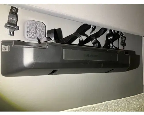 Mack AN (ANTHEM) Body, Misc. Parts