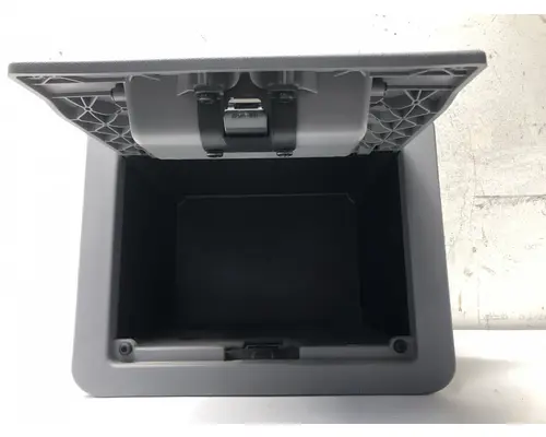 Mack AN (ANTHEM) Body, Misc. Parts