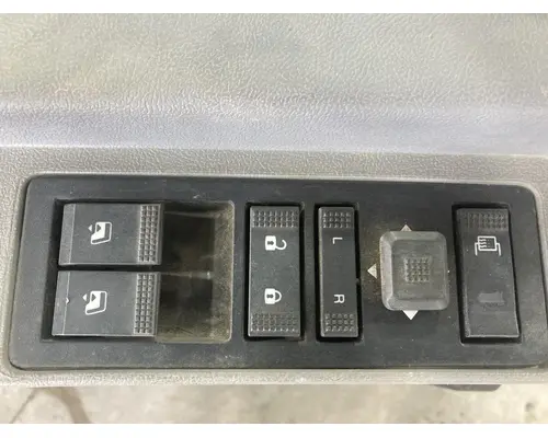 Mack AN (ANTHEM) Body, Misc. Parts