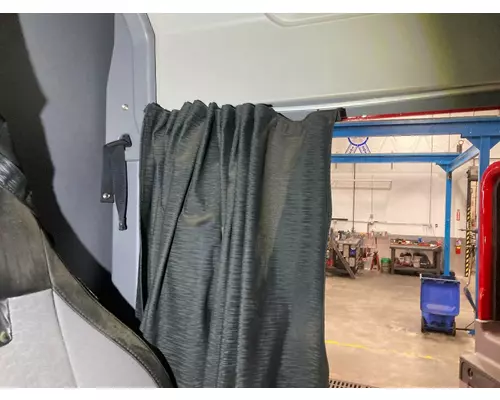 Mack AN (ANTHEM) Interior Curtains