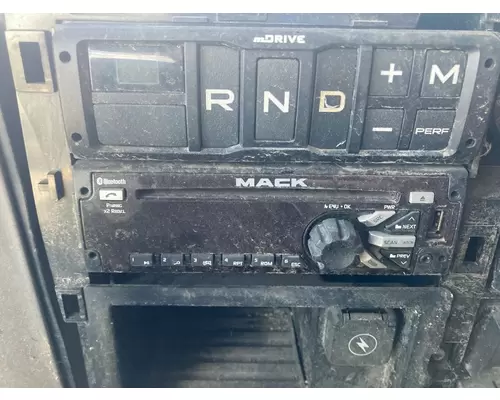 Radio Mack AN (ANTHEM) Vander Haags Inc Kc