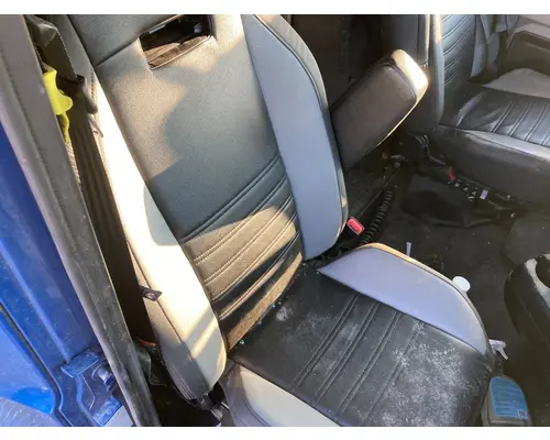 Seat, Front Mack AN (ANTHEM) Vander Haags Inc Col