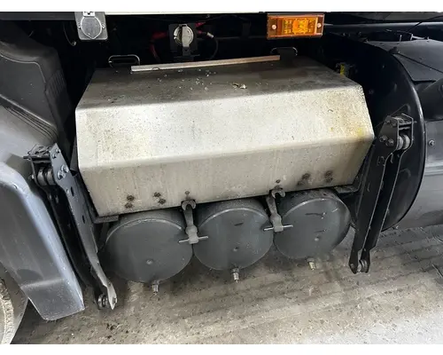 Battery Box MACK ANTHEM Dutchers Inc   Heavy Truck Div  Ny