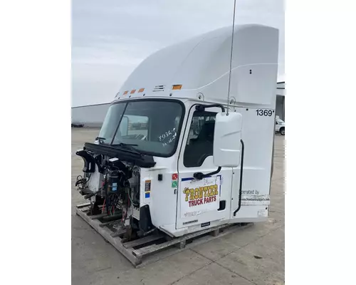 Cab MACK Anthem Frontier Truck Parts