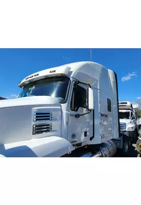 Mack Anthem Cab