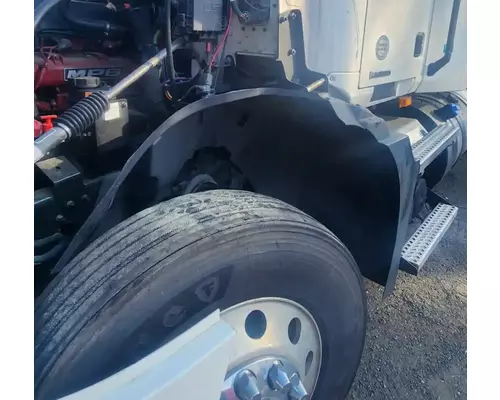 Mack Anthem Fender Extension
