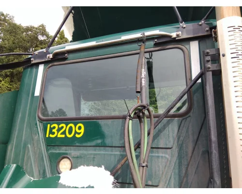 Back Glass MACK ANTHEM LKQ Heavy Truck Maryland
