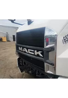 Mack Anthem Grille