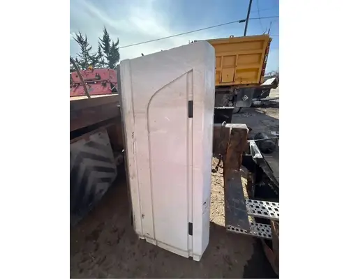 Mack Anthem Side Fairing