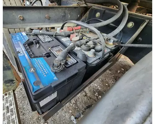 Mack CH612 Battery Box