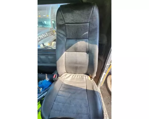 Mack CH612 Seat, Front