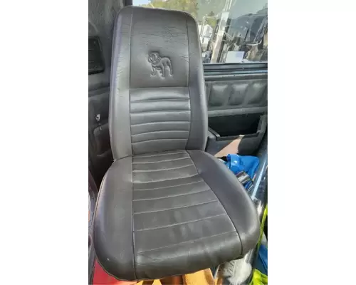 Mack CH612 Seat, Front