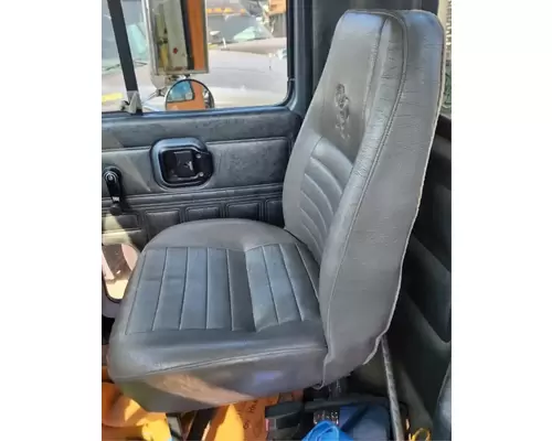 Mack CH612 Seat, Front