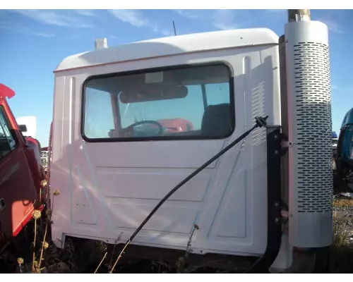 Mack CH613 Cab