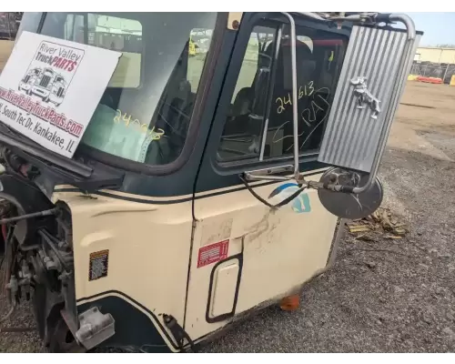 Mack CH613 Cab